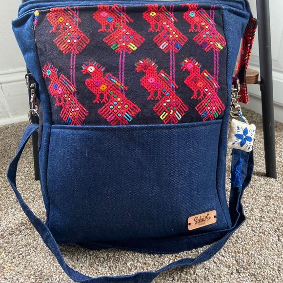 Item textiles and design Crossbody Bag - Picture 1 of 7